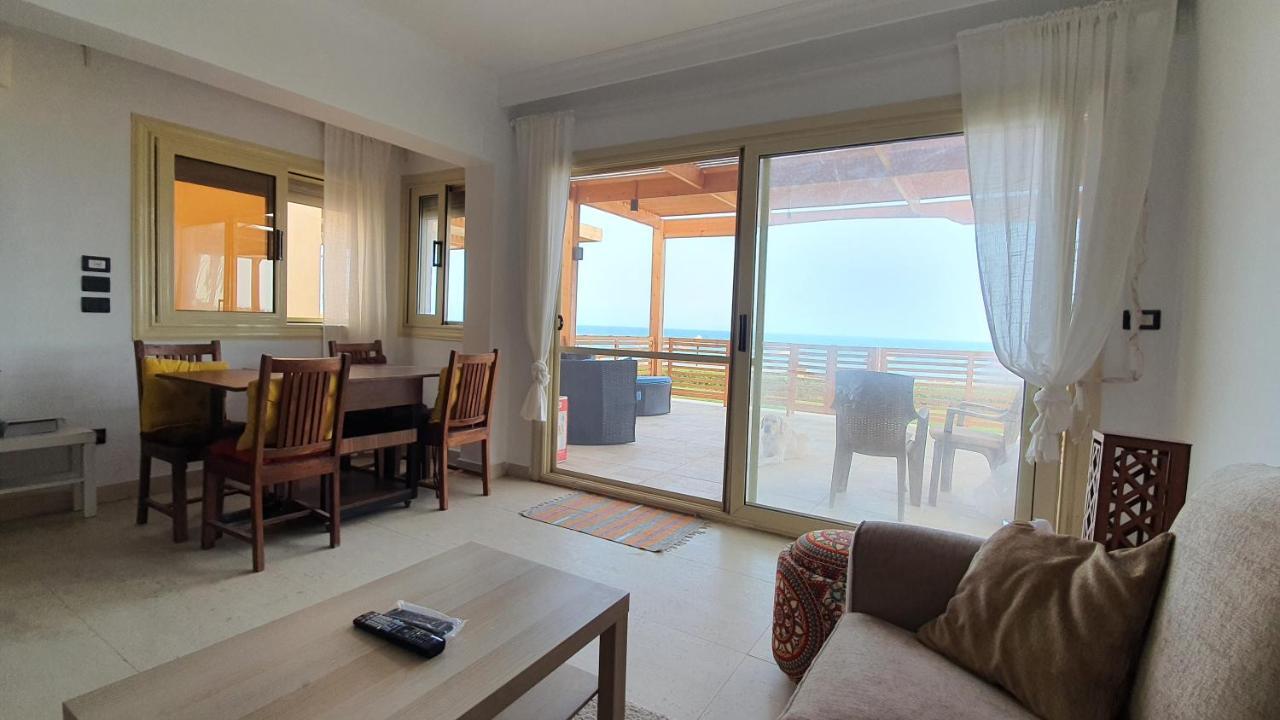 Breathtaking Luxury & Spacious Family 2-bed 1st Row Seaview At Stella Seaview Sokhna Hébergement de vacances